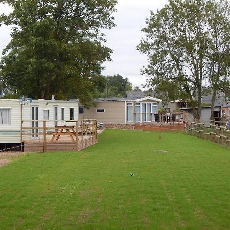 Pulilane Hotell Le Torp-Mesnil Exteriör bild