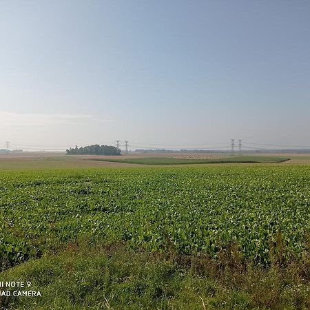 Pulilane Hotell Le Torp-Mesnil Exteriör bild