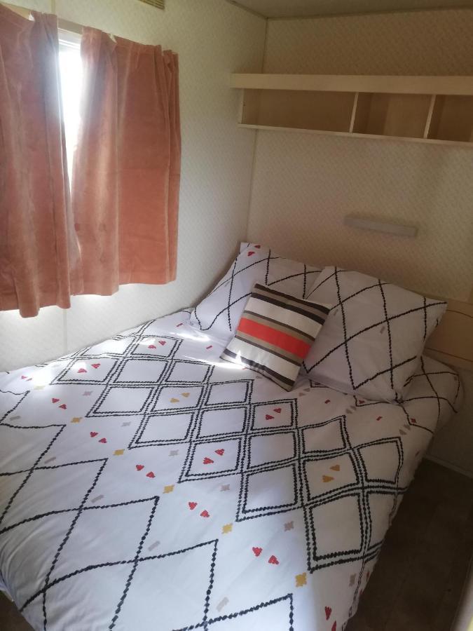 Pulilane Hotell Le Torp-Mesnil Exteriör bild
