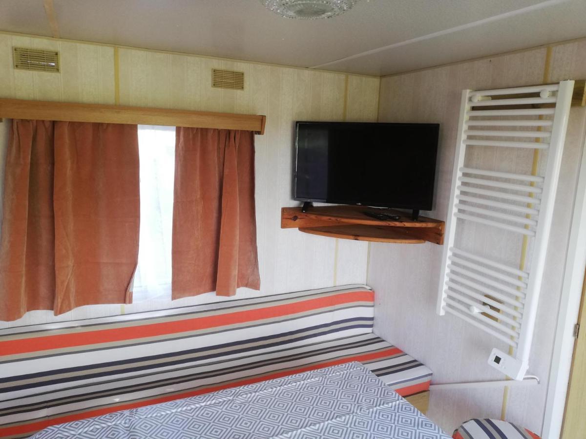 Pulilane Hotell Le Torp-Mesnil Exteriör bild