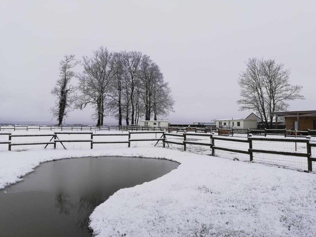Pulilane Hotell Le Torp-Mesnil Exteriör bild
